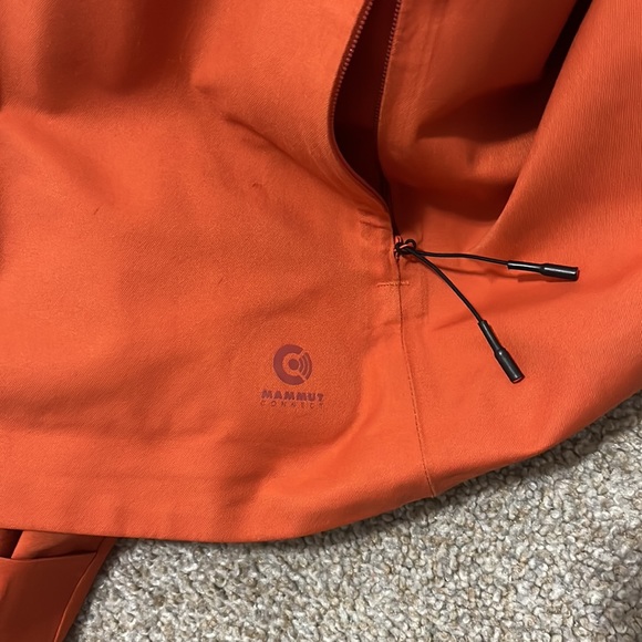 Insulated Gortex Ski Shell - Picture 15 of 15